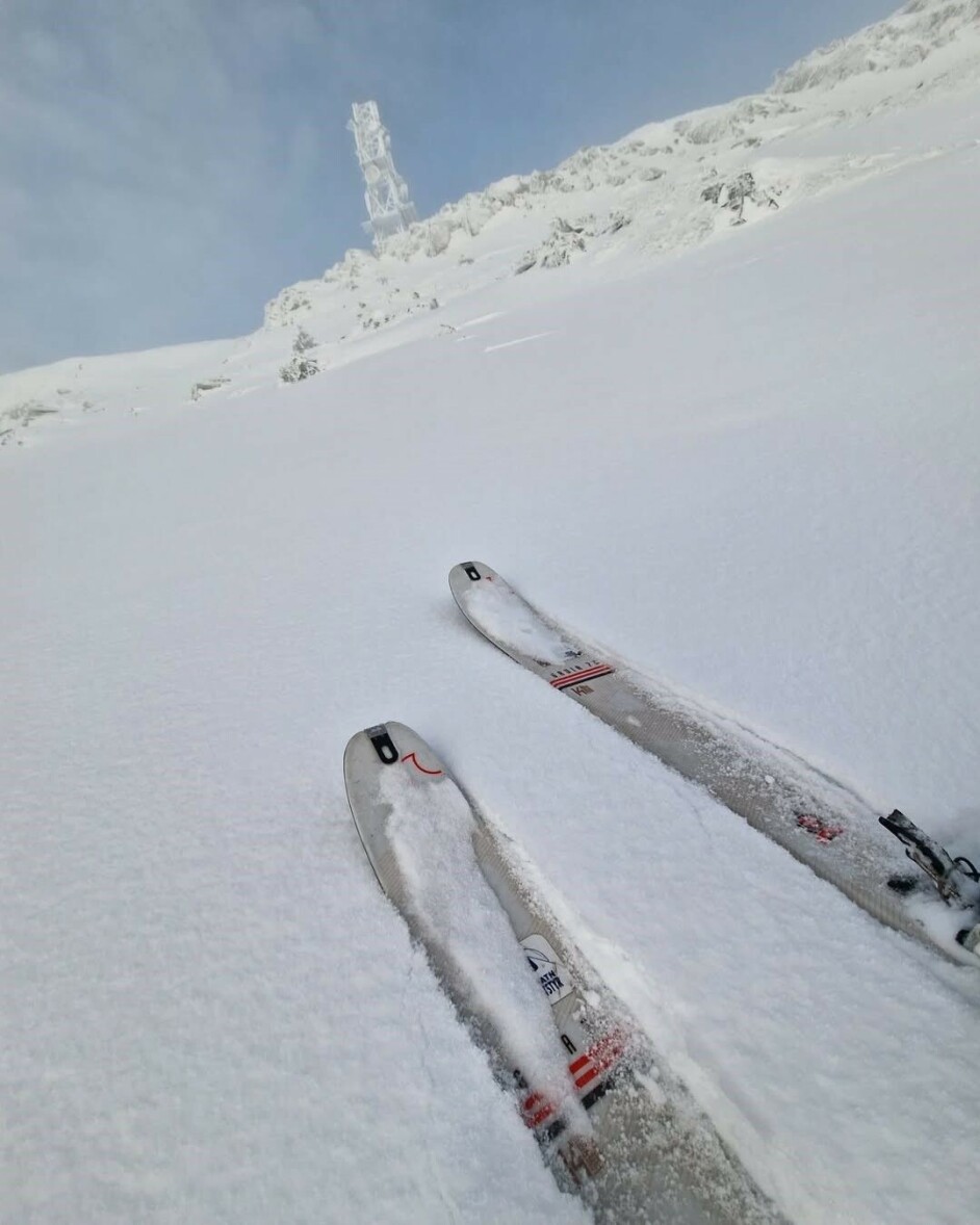 Nordvest pudderfest ned fra Strengen på formiddagen ⛷️❄️
Året avslutta bra og håper det nye året begynner like bra :) Godt Nytt År til dere alle og ønsker dere et flott turår i 2025