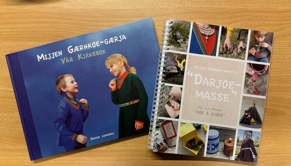 Samisk kirkebok har fått følge av ei flott aktivitetsbok. Den ble lansert sist helg, og anbefales til skoler og barnehager som skal ha samiske aktiviteter for barn. To bøker med samisk innhold for barn.