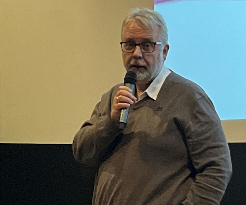 Pål Sæther Eiden, fylkesvaraordfører i Trøndelag og leder i hovedutvalget for samferdsel. En mann som snakker i mikrofon.