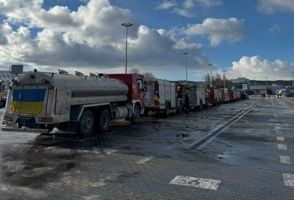 Oppstilling på havna i Gdynia før kolonnen satte kursen mot Gdansk og videre mot Warzsawa.