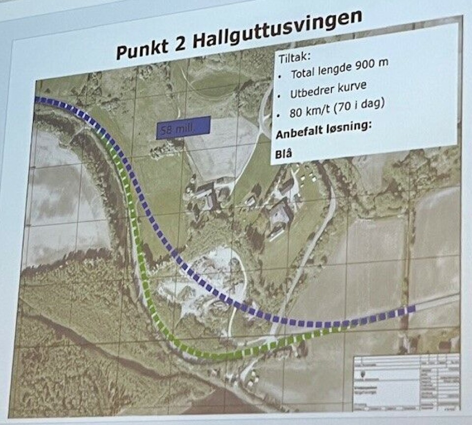 Den blå streken viser den anbefalte løsningen for Hallguttusvingen i Orkdal. Et kart.