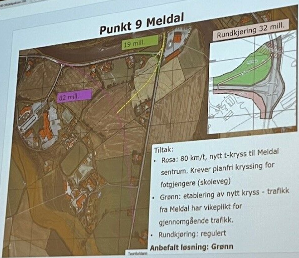 I Meldal sentrum anbefales bare en utbedring av selve krysset. Andre mulige løsninger som har vært vurdert kommer i konflikt med det forholdsvis nye skoleområdet, eller for nær elva Orkla.
