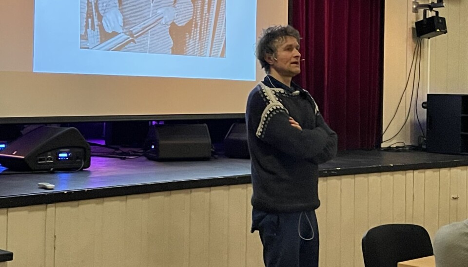 'Så lenge det er god lyd, skjønner folk hva jeg sier'. Thor Gotaas fenger publikum med sin kunnskap og formidlingsevne
