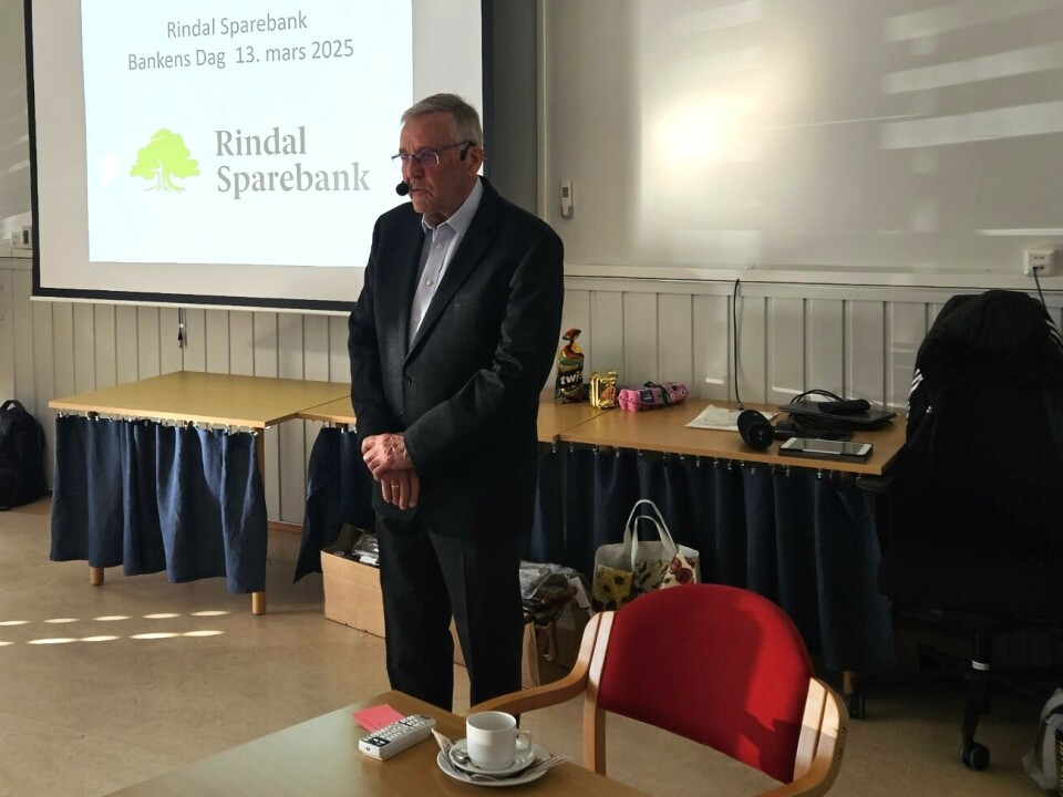 Leder i Rindal pensjonistlag, Halvard Kjelås, ønsket velkommen til åpen dag.