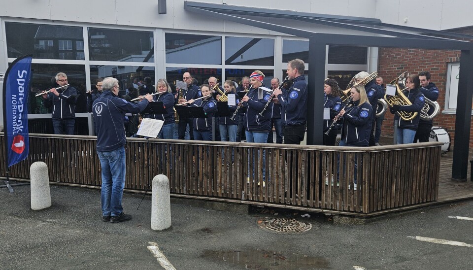 Kundene ble møtt av velklingende hornmusikk da de ankom Alti-senteret