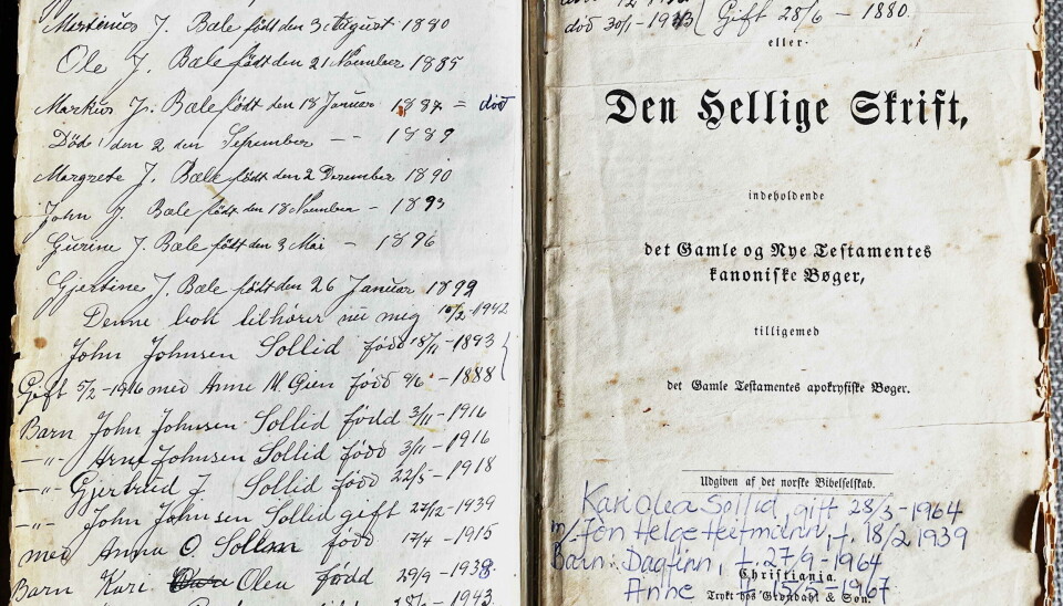 Mange noterte slektshistorie i biblane – som i denne frå Sollia. En veldig gammel bibel.