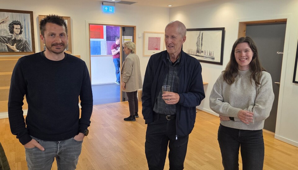 Grunneigarane kom for å få informasjon. F.v. Tore Svinvik, Bjørn Gjeldnes Oda Gjeldnes.