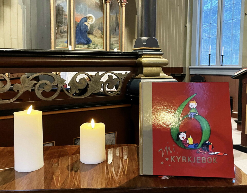 Og søndag ventar 6-årsboka på sine nye eigarar ... Ei kirkebok.