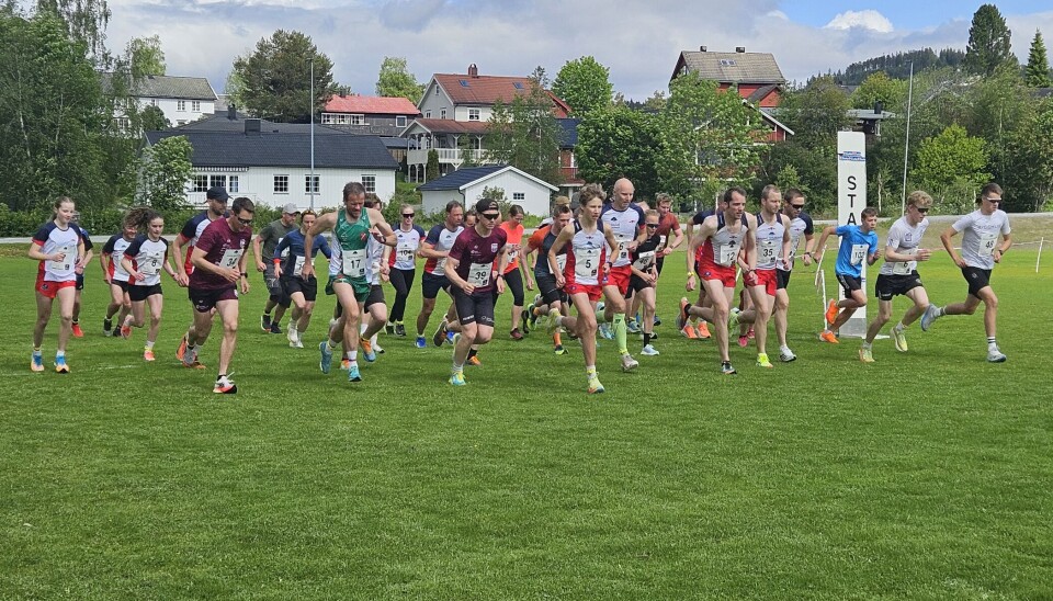 Her går starten på seks km, med 39 løpere på startstreken