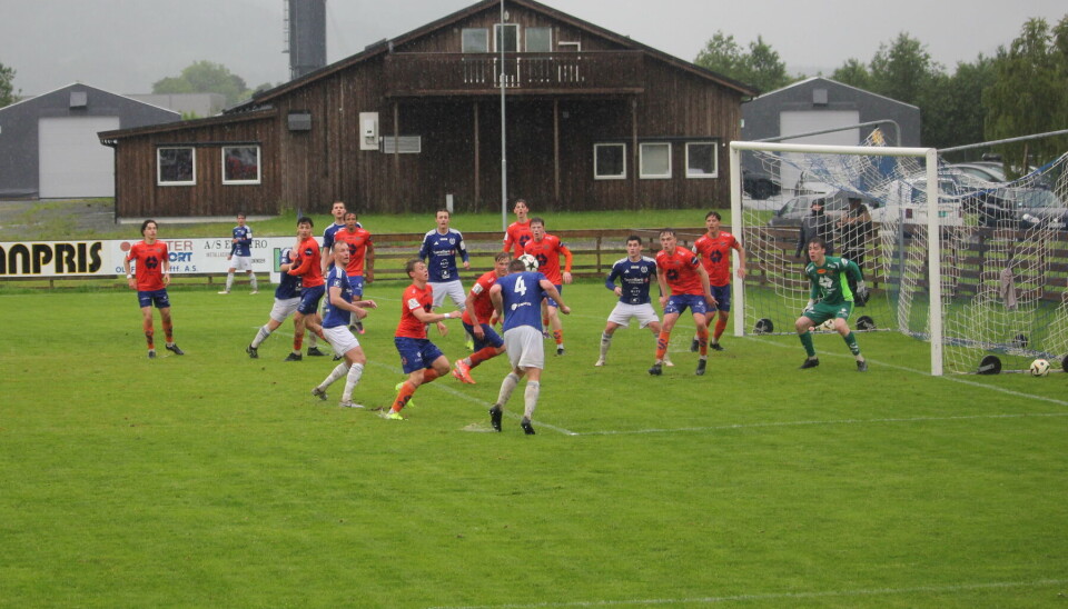 Tore Bæverfjord setter inn 4-0 til Surnadal