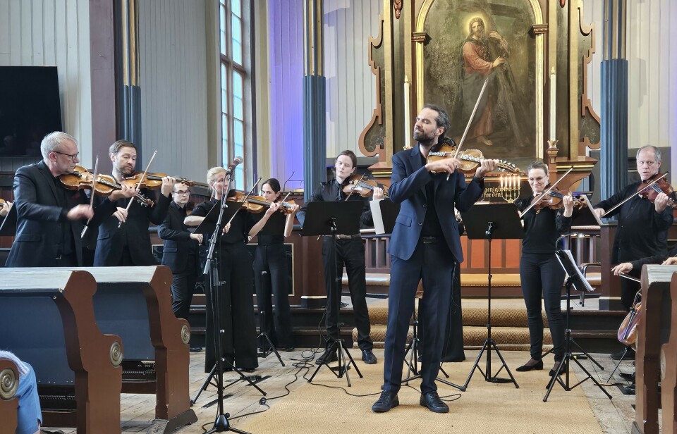 Trondheimsolistene og Gjermund Larsen ga publikum i Rindal en stor musikalsk opplevelse under åpningen av årets Kulturvøkku
