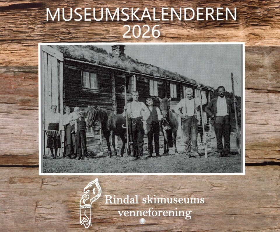 Salg av museumkalendere på torgdagen