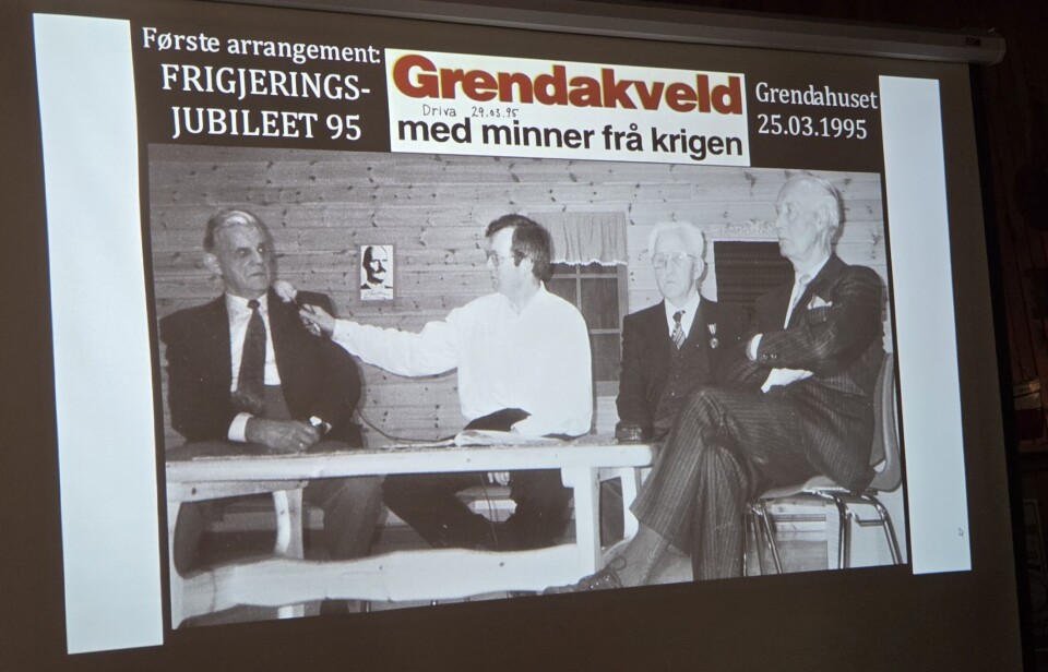 Fredsjubileum første arrangement i Bøfjorden Grendahus. Et bilde på storskjerm.