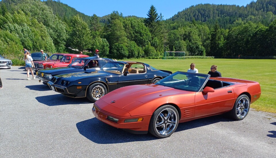 Øyvind Sæterviks 1992 Corvette. Gamle biler på utstiling.