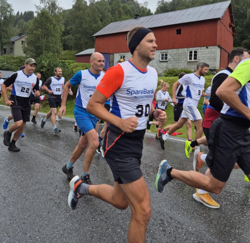 Spreke optimister ut fra start Mange løpere ut fra start