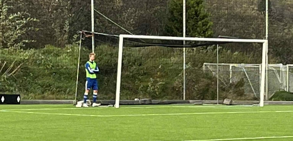 Vidar Humberset sikrer målet i vinden