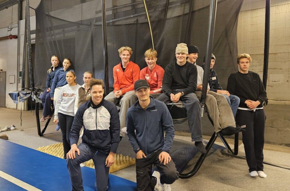 Spenstige hopp i Rindal Næringspark i helga