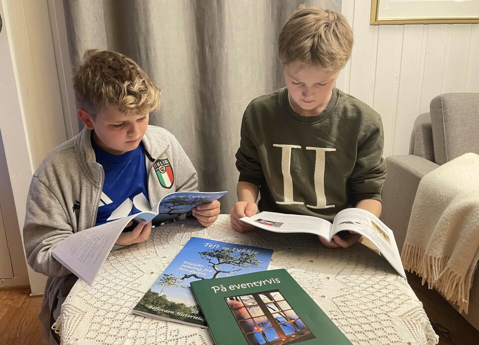 Einar og Syver finn treffande ord og uttrykk i «Teft og tykkje» og spennande forteljingar i «På evetyrvis».