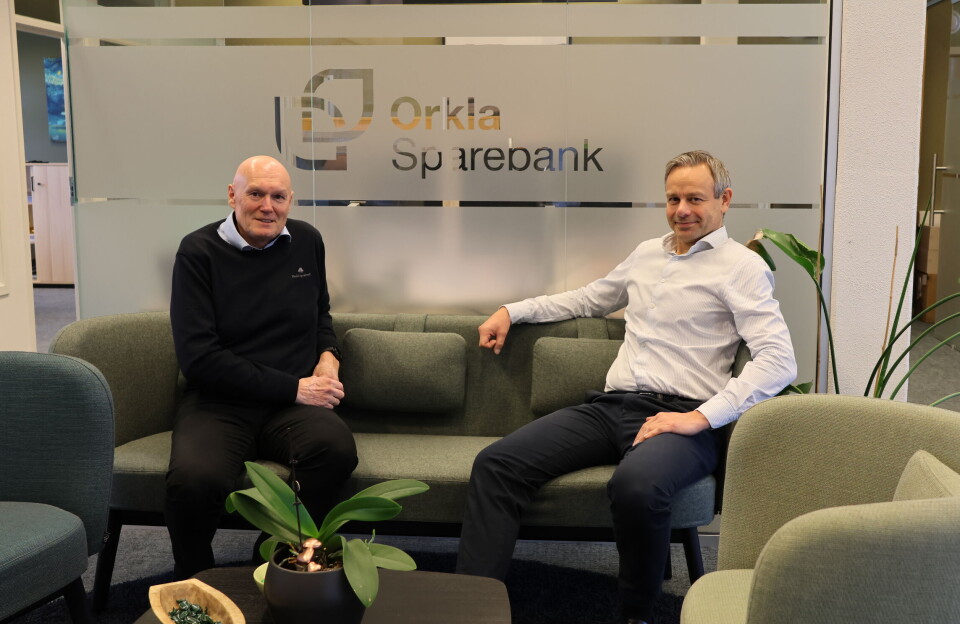 Banksjef i Rindal Sparebank Magne Bjørnstad (til venstre) tiltrer stillingen som leder Strategi og risikostyring når Rindal Sparebank nå 3. november fusjonerer med Orkla Sparebank. Knut Marius Skoglund blir banksjef i den nye, sammenslåtte banken.