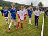 Jenter som spiller fotball i samlet tropp